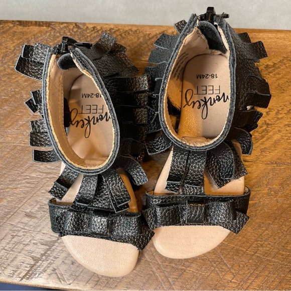 Monkey Feet Black Fringe Sandals Size 18-24 mo size 5/5.5 toddler - Picture 6 of 7